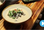 Vietnamese food: Mud creeper with coconut milk